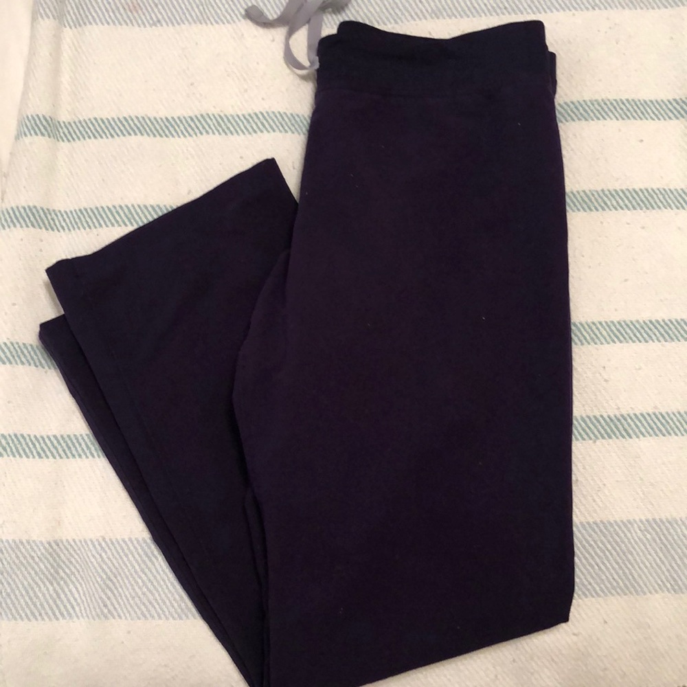 FIGS purple scrub pants, petite